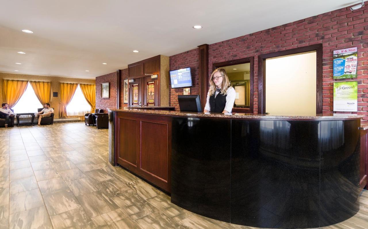 Albatross Hotel Gander Exterior foto